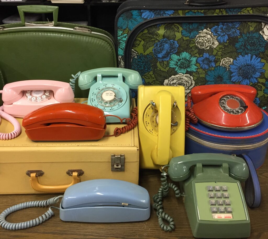 category Telephones - Art Dogs Props