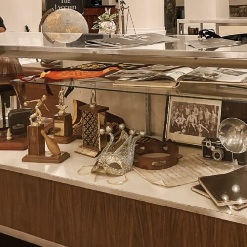 School Memorabilia Display Story Conference Set